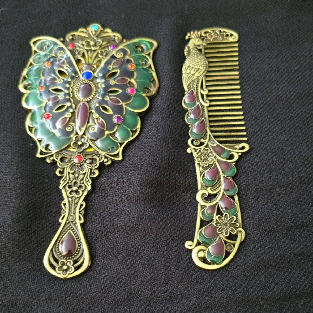 Vintage-Inspired Gold and Green Hair Comb Set